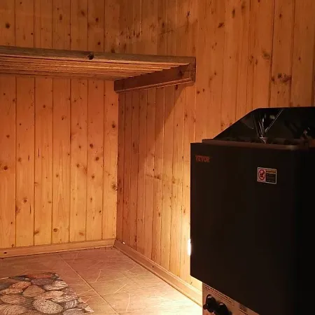 Rustykalny Z Sauna I Prywatna Kladka Nad Samym Jeziorem Leleszki